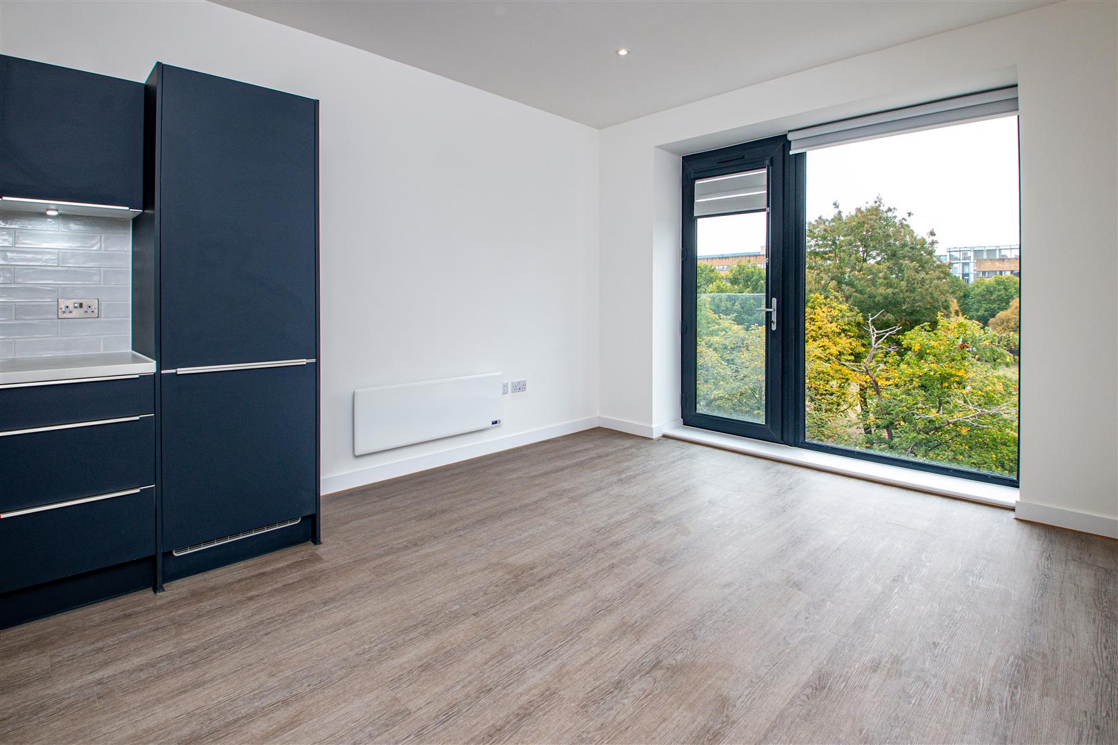 1 bed property in Silbury Boulevard, Milton Keynes